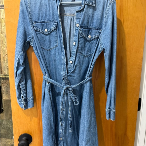 GAP Dresses & Skirts - GAP Denim Shirt Dress